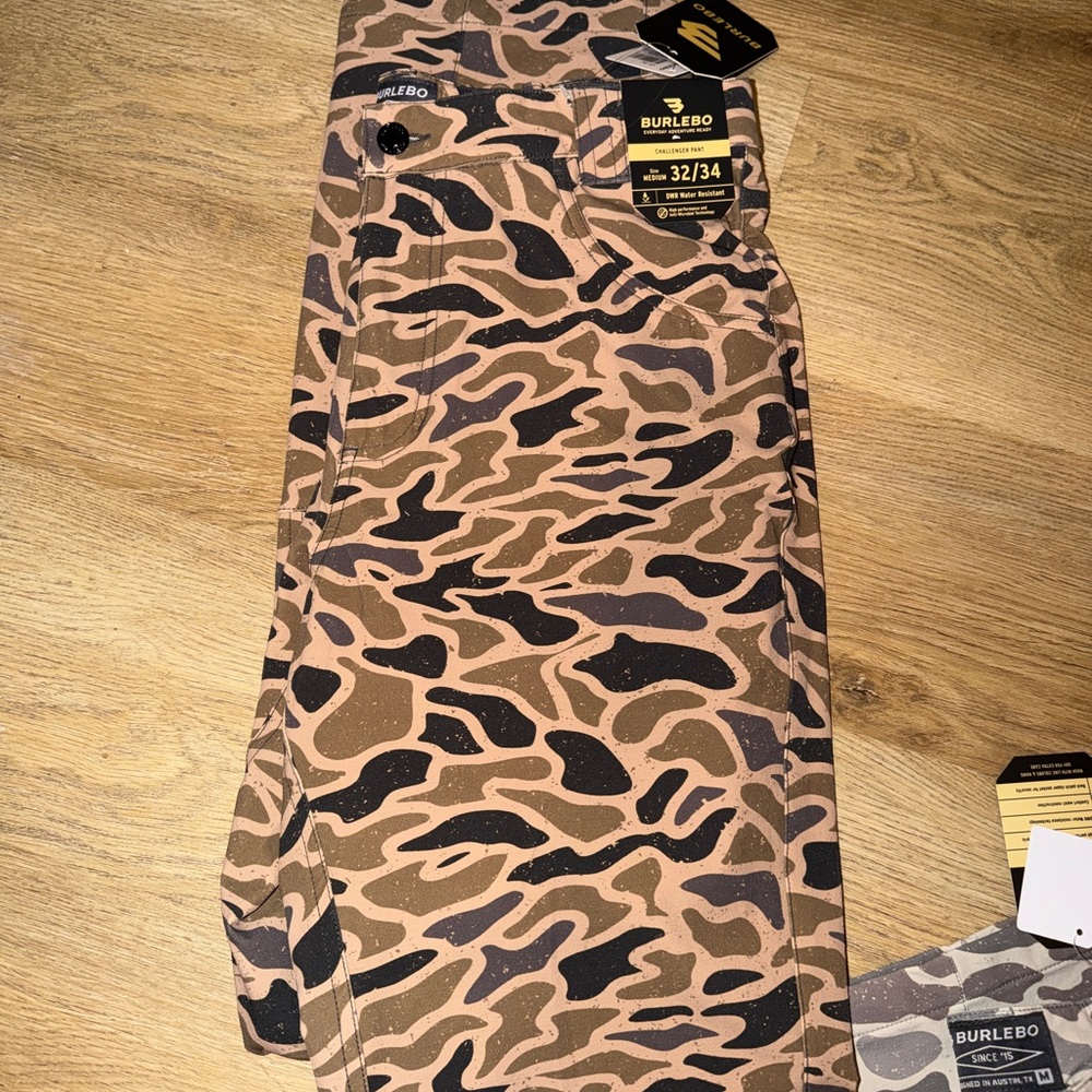 BURLEBO Men's Camouflage Chinos - Brown and Black